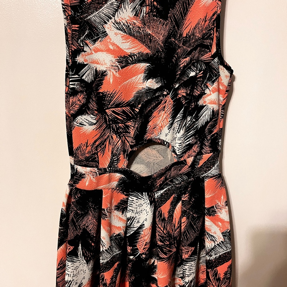 Black, white, and pink summer dress. Open stomach. Medium